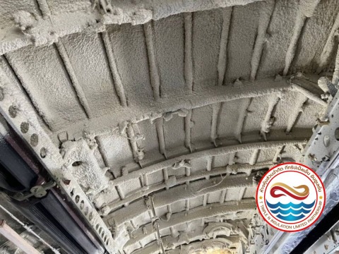 พ่นโฟมเครื่องบินสกลนคร